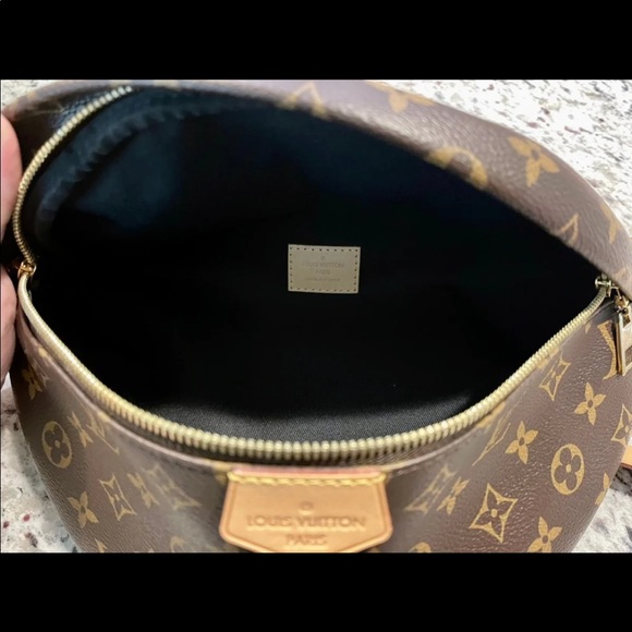 louis vuitton bumbag / bum bag - Picture 8 of 12